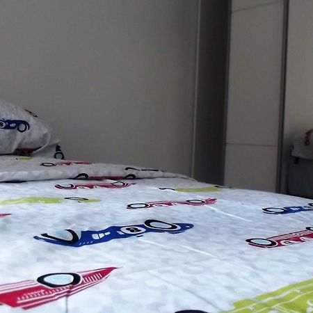 Apartamentos Atlas Terrassa III Extérieur photo